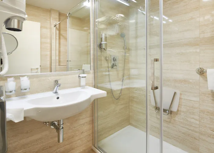 Hotell Orea Cristal 4*