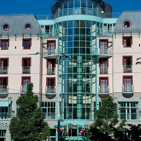 Orea Cristal Hotell 4*