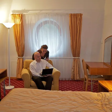 Orea Cristal Hotel 4*