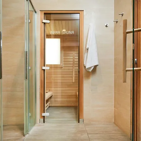 Orea Cristal Hotell 4*